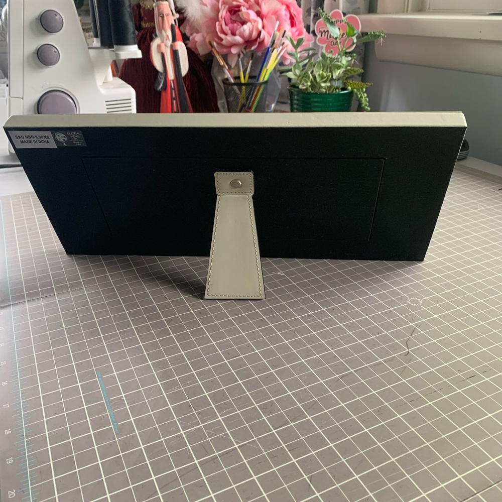 Pale Gray  Rectangular Picture Frame - Picture 2 of 3